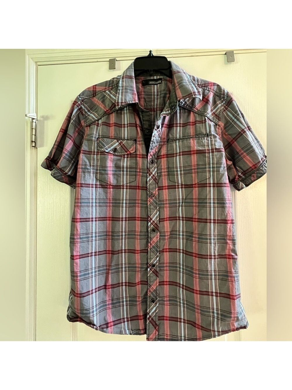 Men’s Buckle Black Western Plaid Shirt with Pearl Snaps. Size L